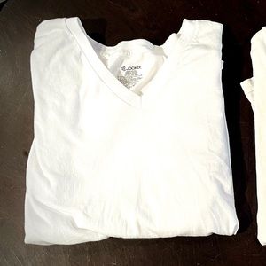 White V neck T-shirt bundle